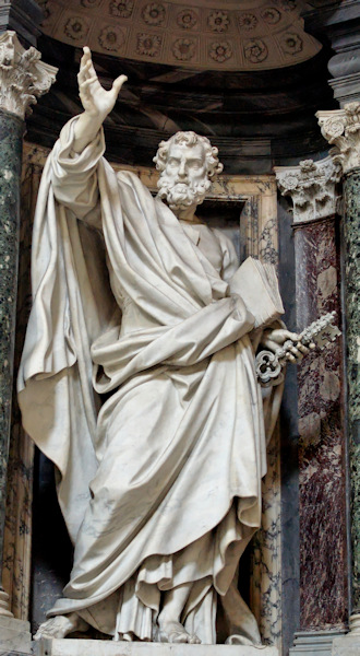 Statue de St Pierre à Saint-Jean-de-Latran