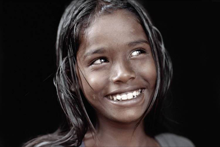 sourire d'une enfant indienne